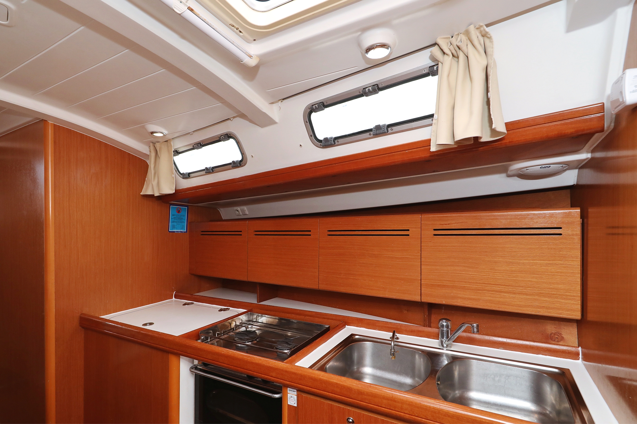 Cyclades 50.5 - 5 + 1 cab. — photo 20