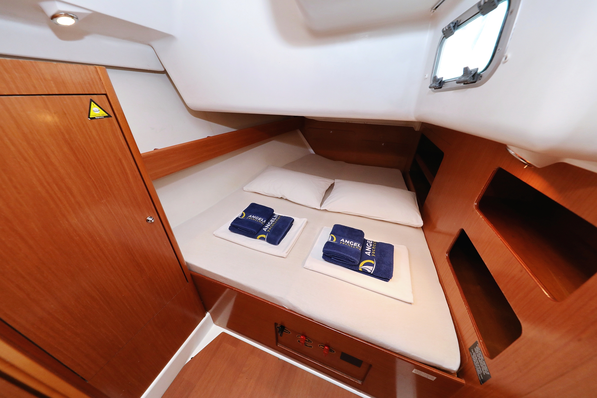 Cyclades 50.5 - 5 + 1 cab. — photo 27