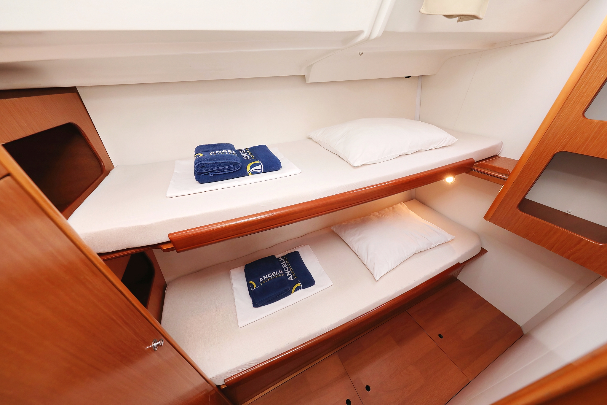 Cyclades 50.5 - 5 + 1 cab. — photo 29