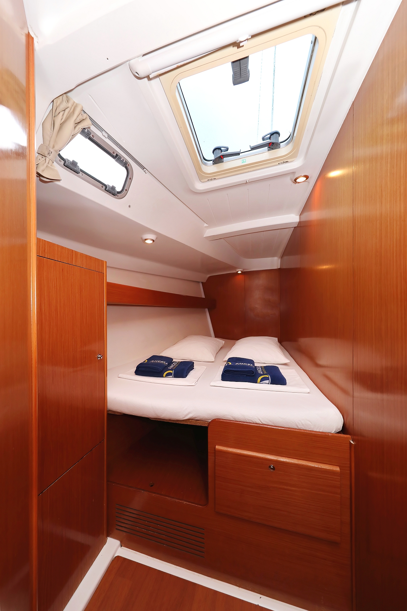 Cyclades 50.5 - 5 + 1 cab. — photo 30