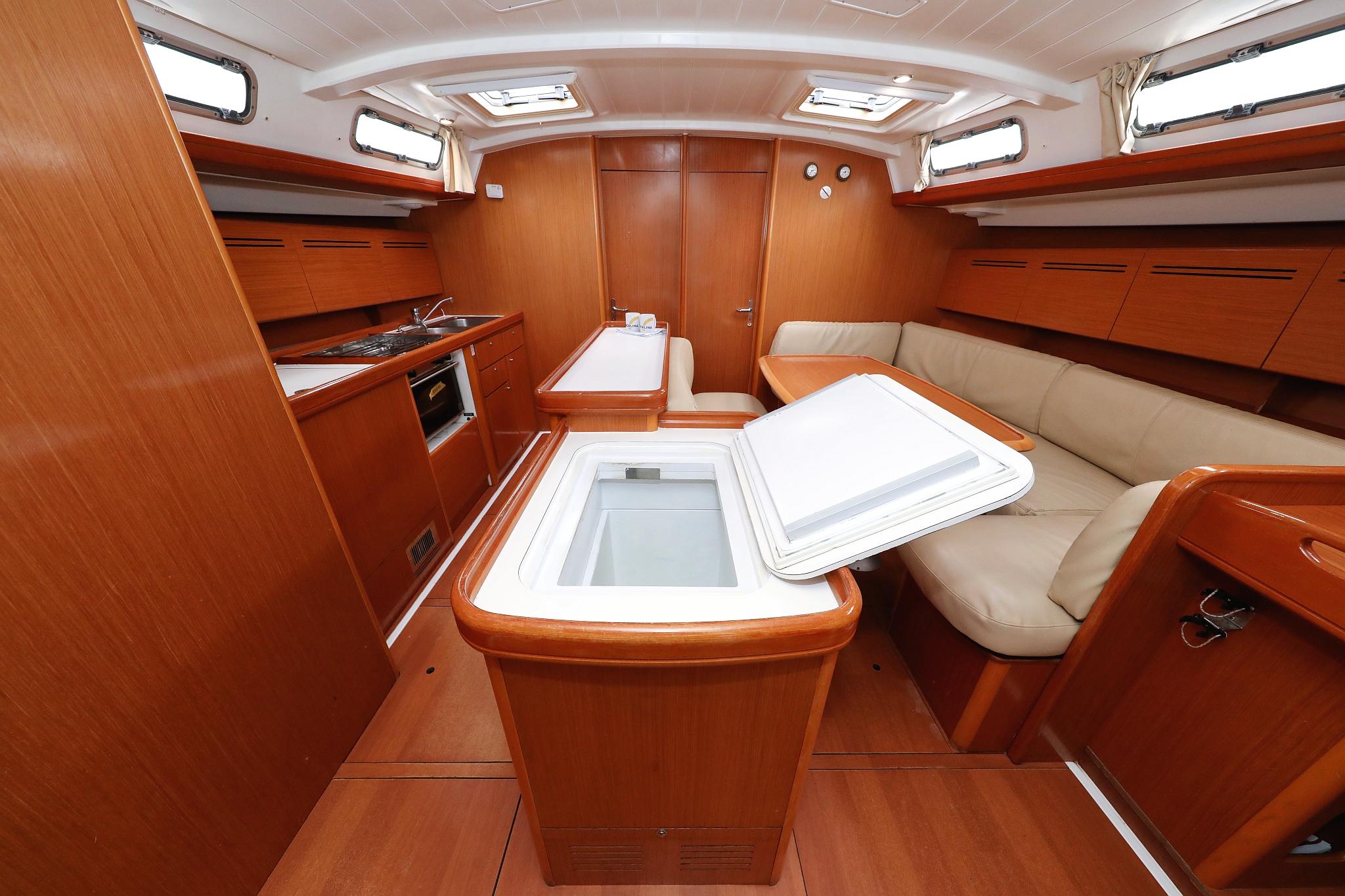 Cyclades 50.5 - 5 + 1 cab. — photo 37