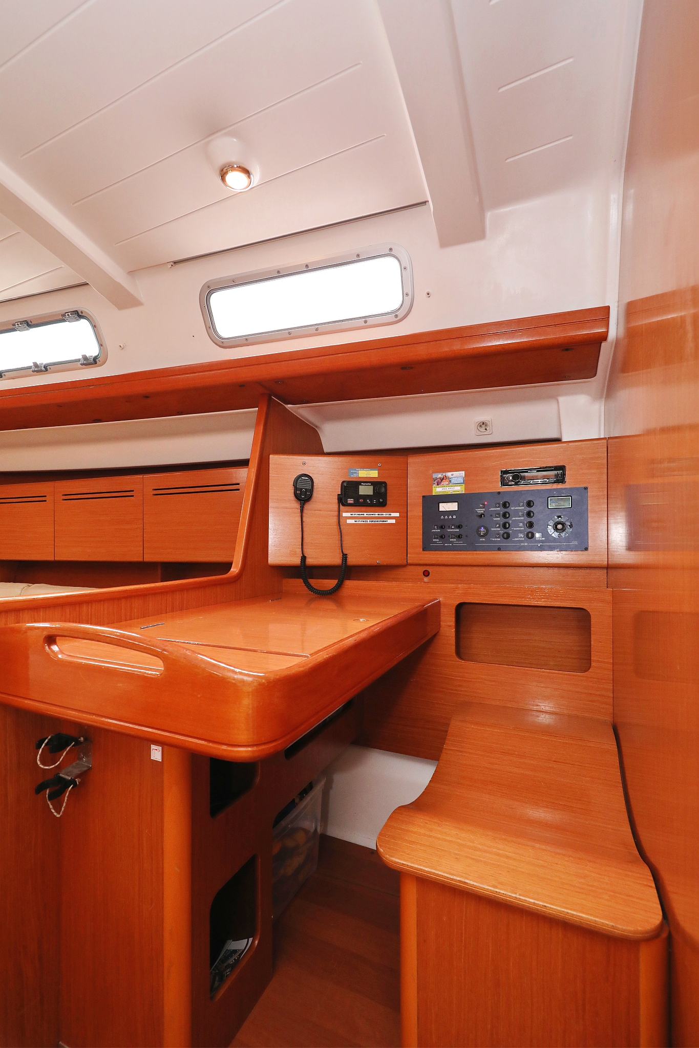Cyclades 50.5 - 5 + 1 cab. — photo 40