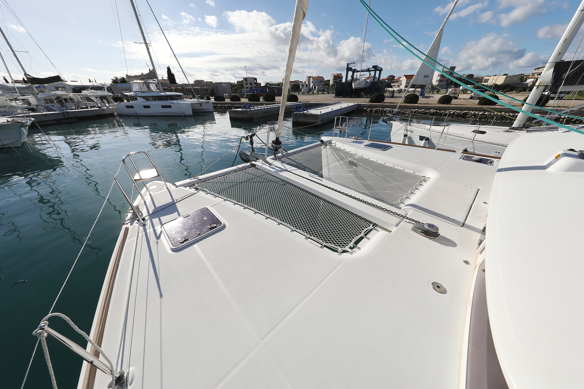 Lagoon 400 S2 - 4 + 2 cab. — photo 10
