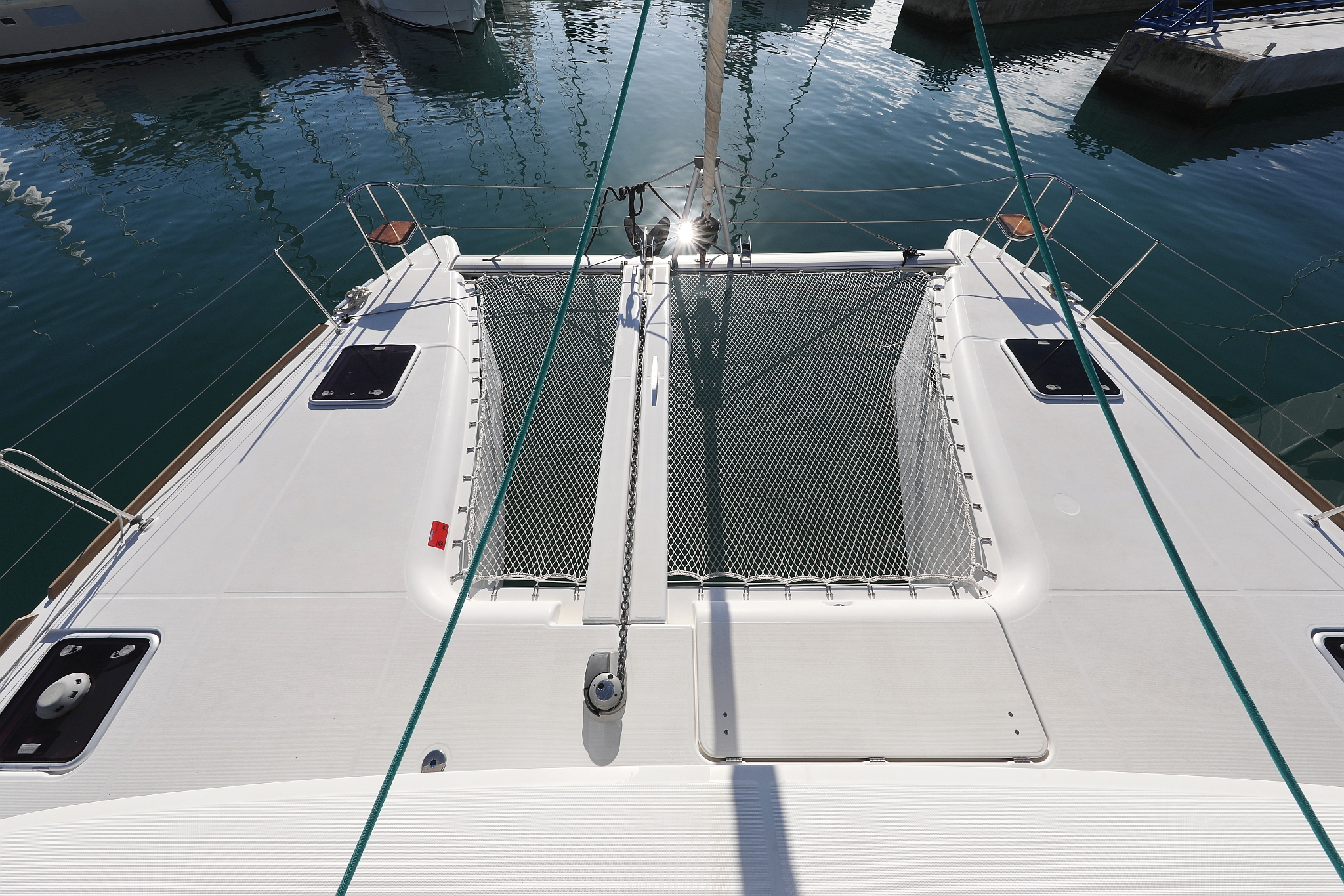 Lagoon 400 S2 - 4 + 2 cab. — photo 45