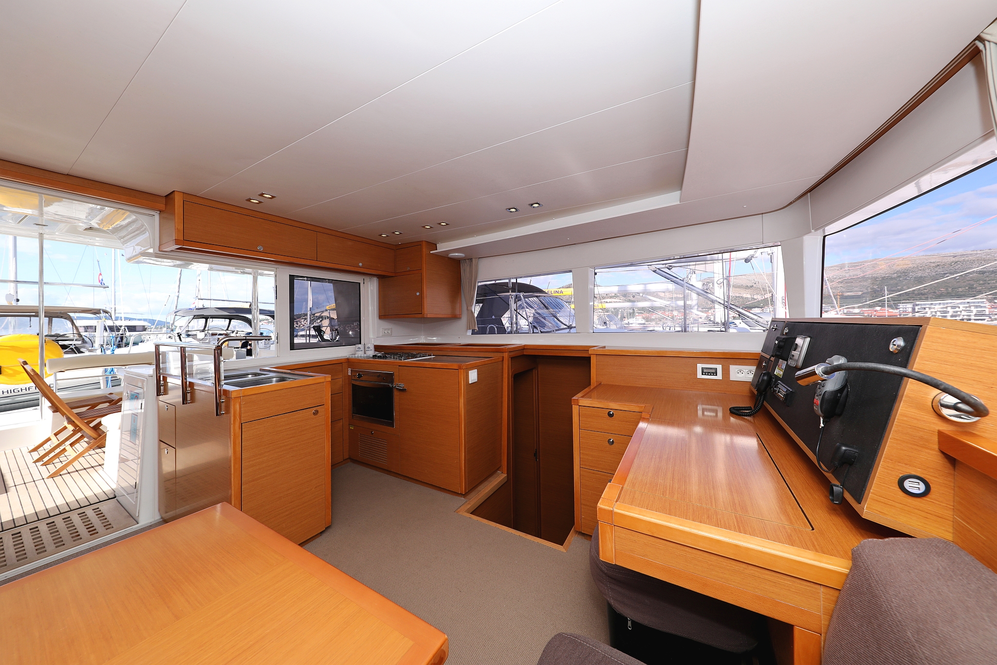 Lagoon 450 - 4 + 2 cab. — photo 17