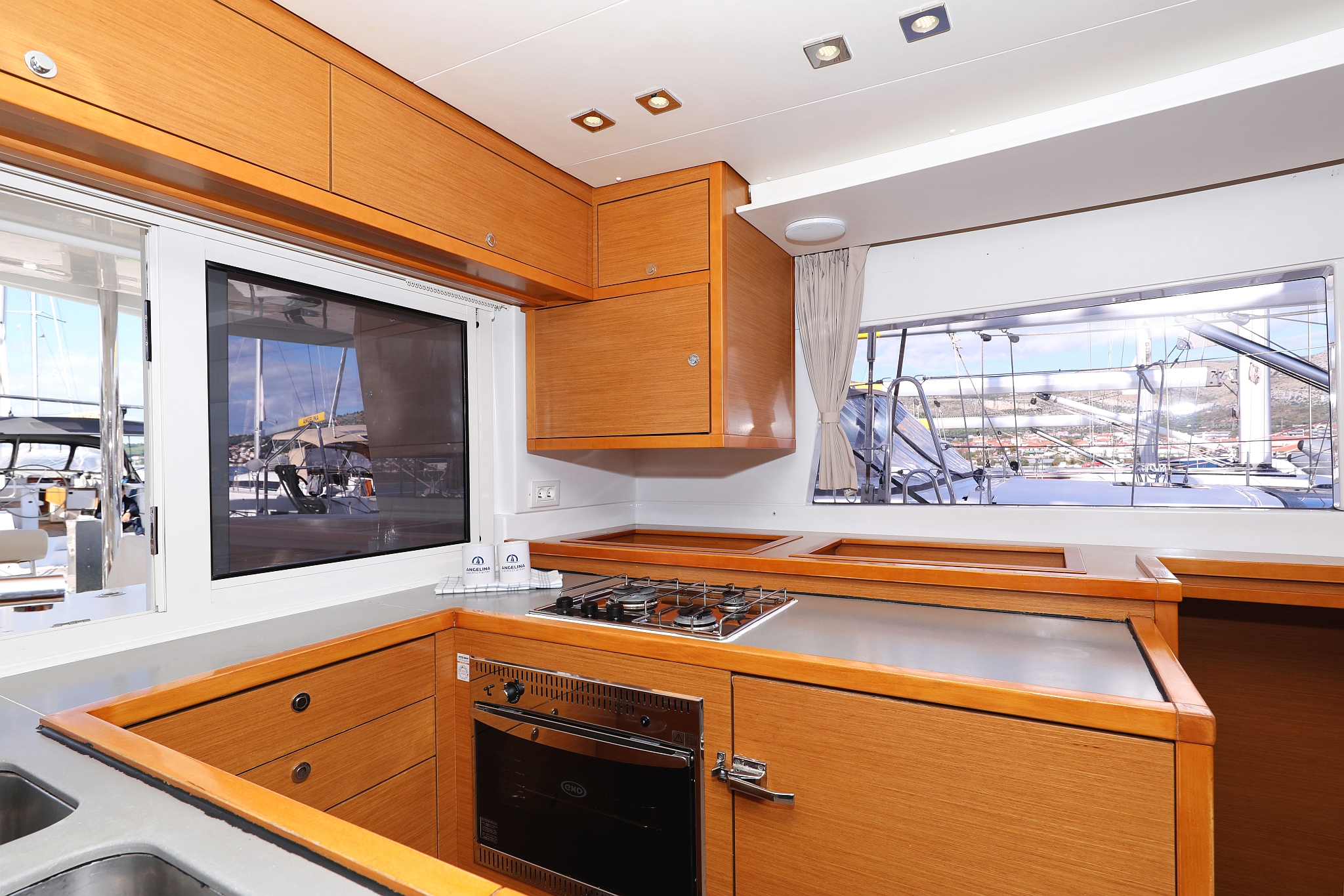 Lagoon 450 - 4 + 2 cab. — photo 39