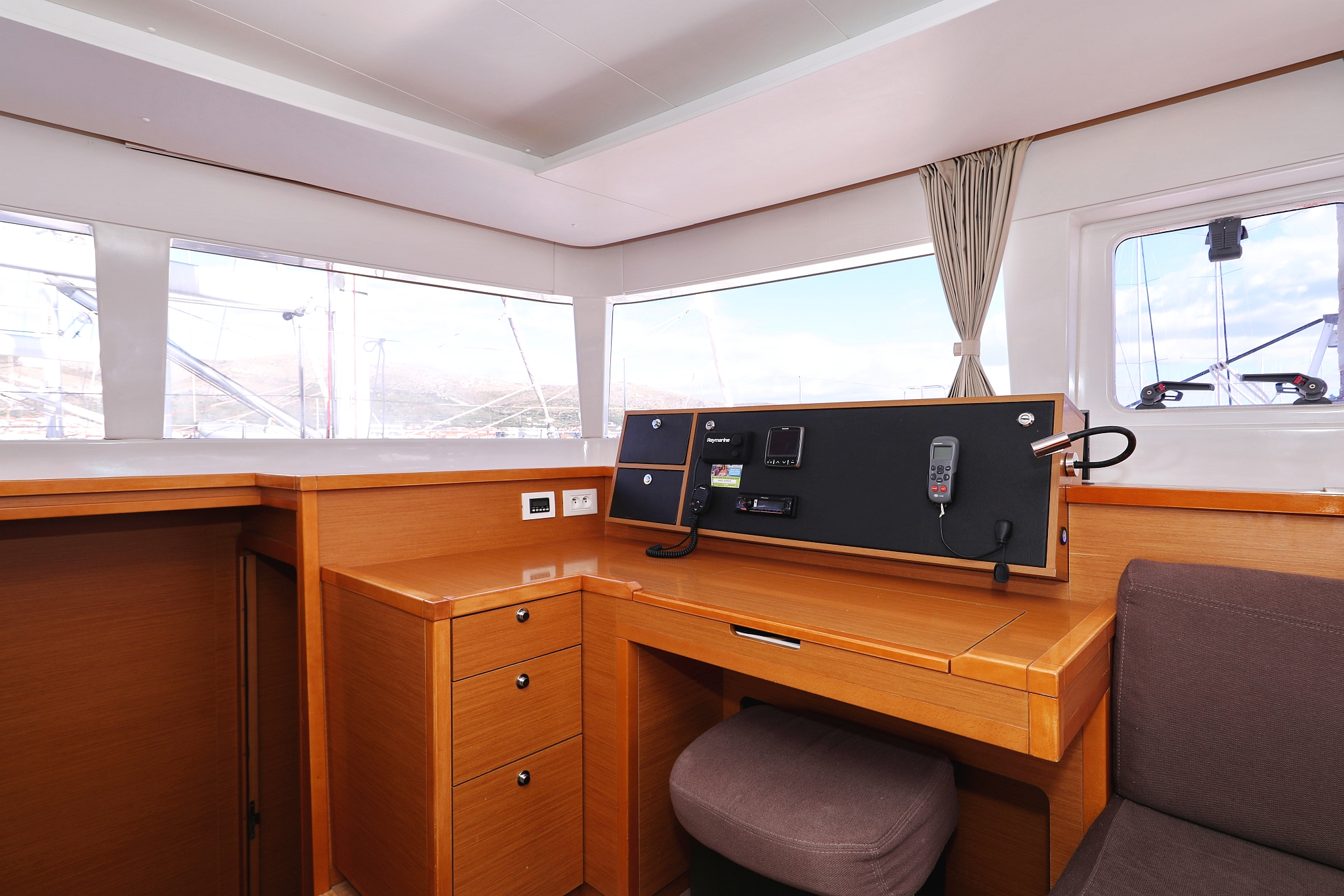 Lagoon 450 - 4 + 2 cab. — photo 41