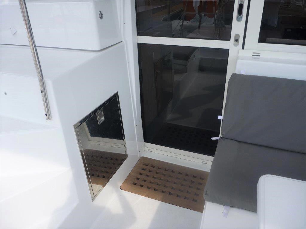 Lagoon 400 S2 - 4 + 2 cab. — photo 13