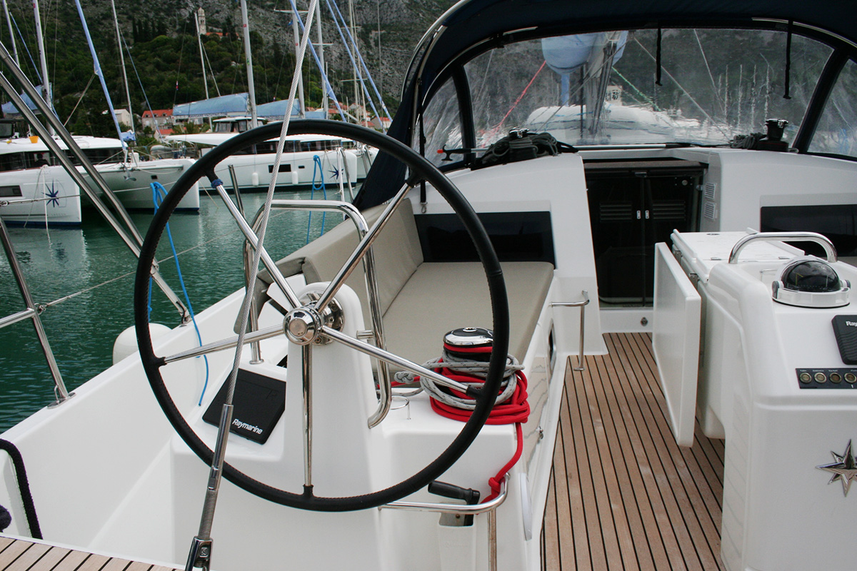 Sun Odyssey 440 - 3 cab. — photo 14