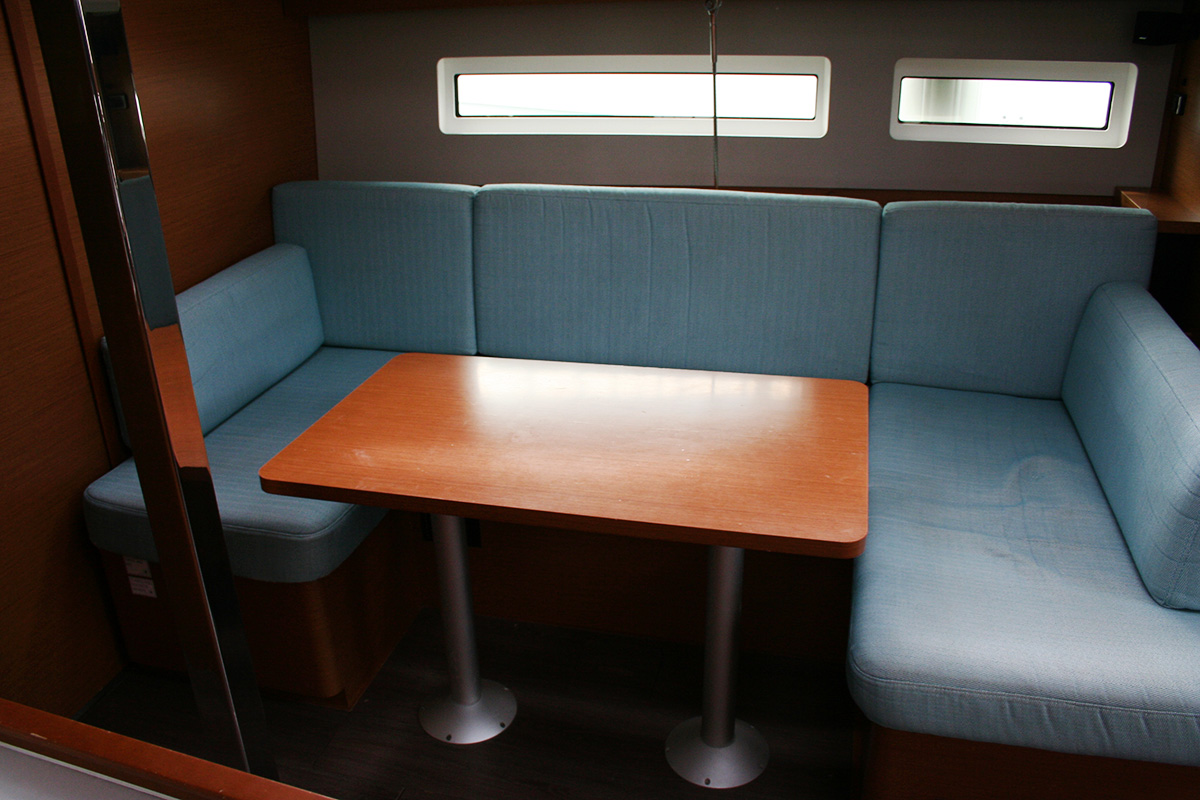 Sun Odyssey 440 - 3 cab. — photo 34