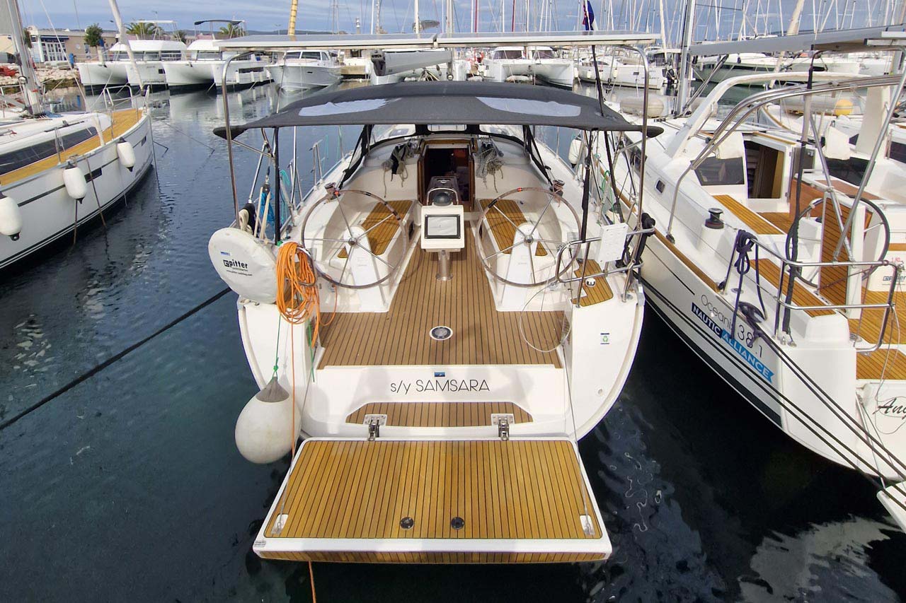 Bavaria Cruiser 37 - 3 cab. — photo 1