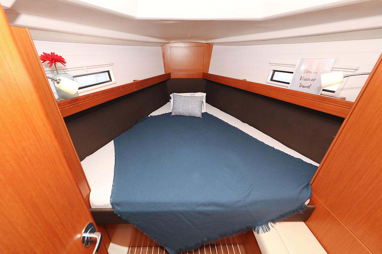 Bavaria Cruiser 37 - 3 cab. — photo 16
