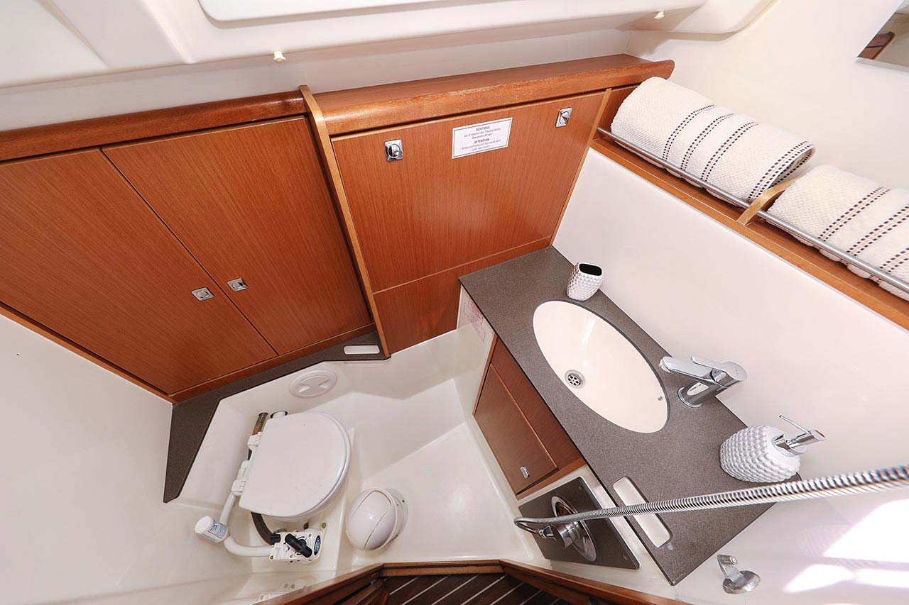 Bavaria Cruiser 37 - 3 cab. — photo 21