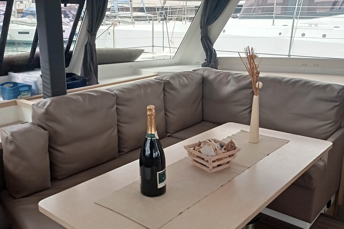 Fountaine Pajot Lucia 40 - 4 cab. — photo 19