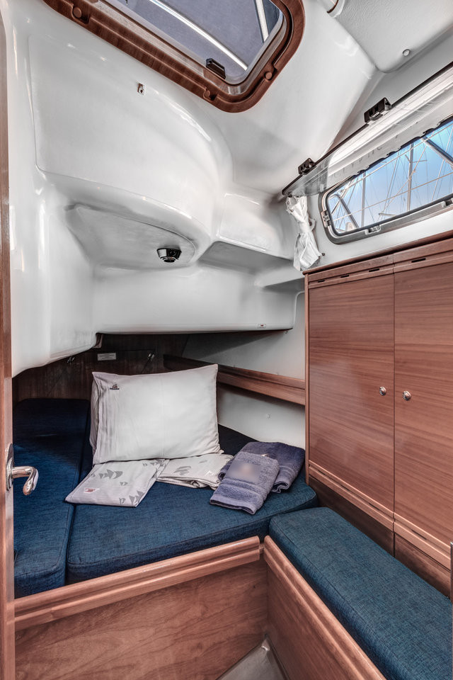 Bavaria 37 Cruiser — photo 5
