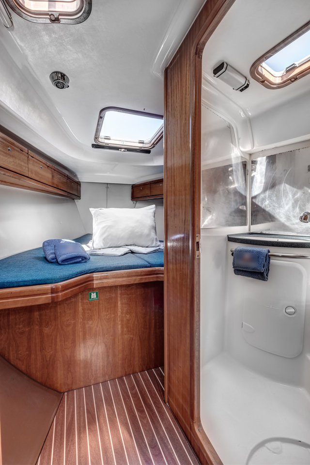 Bavaria 37 Cruiser — photo 6