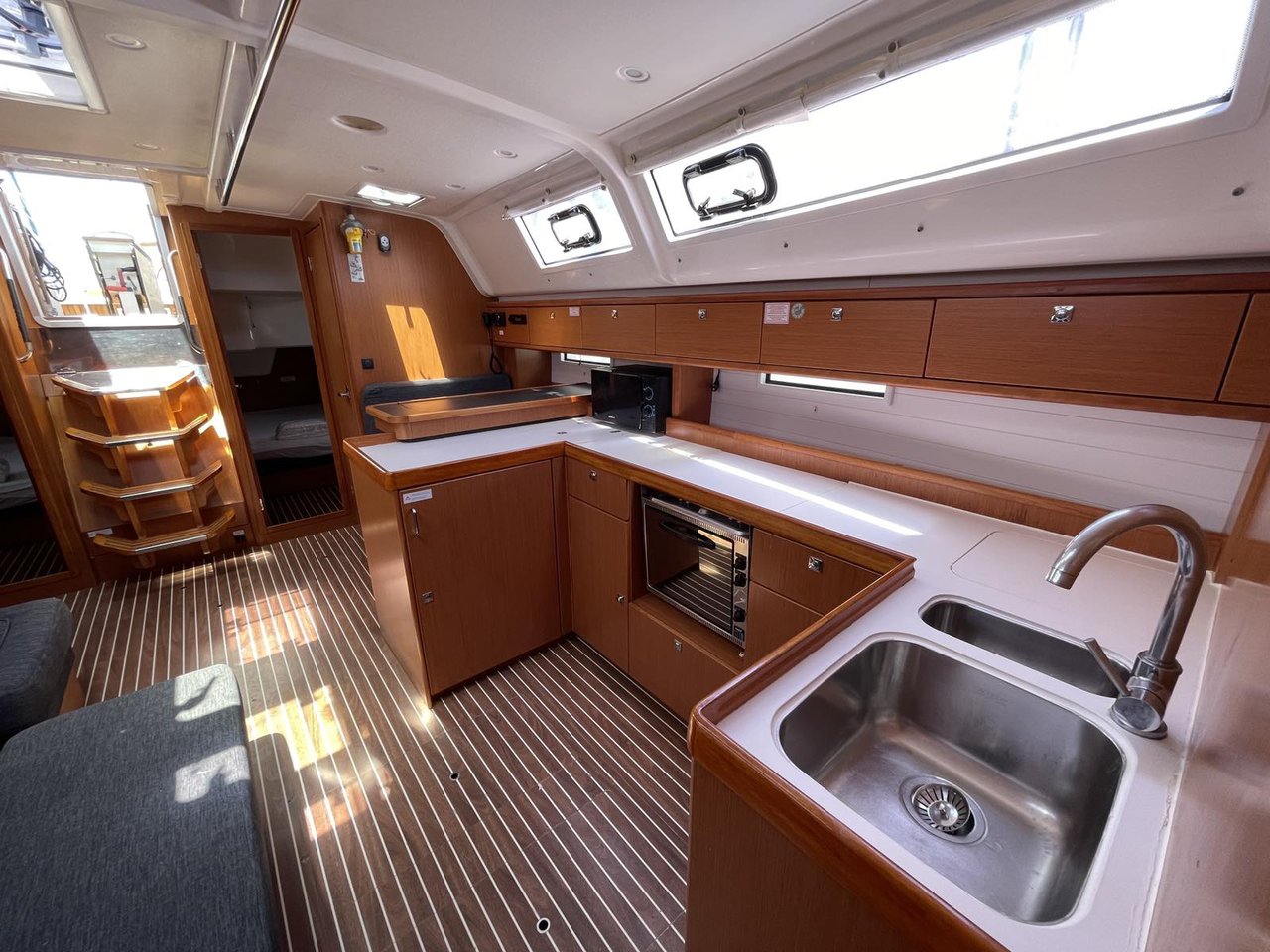 Bavaria Cruiser 51 — photo 4