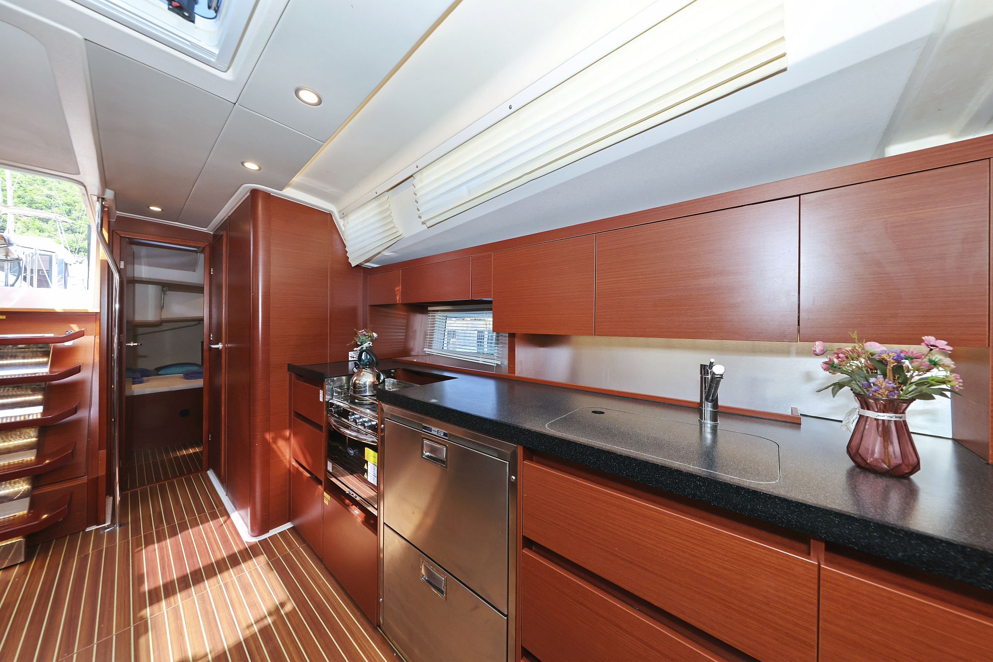 Hanse 508 - 5 + 1 cab. — photo 10