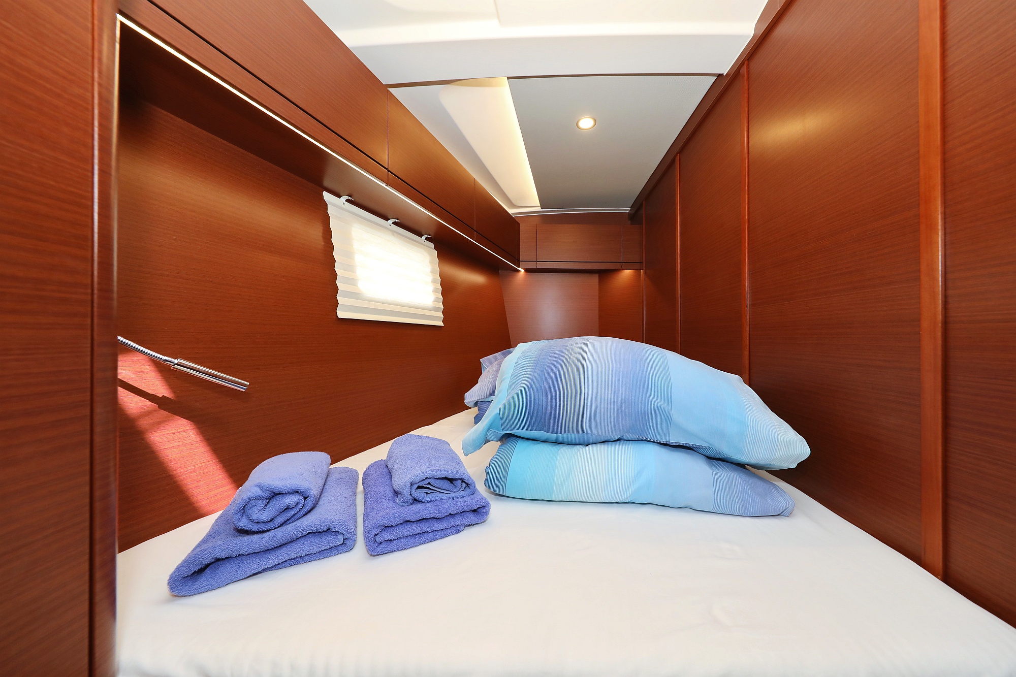 Hanse 508 - 5 + 1 cab. — photo 16