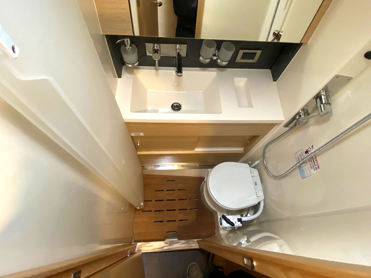 Hanse 508 - 5 + 1 cab. — photo 11
