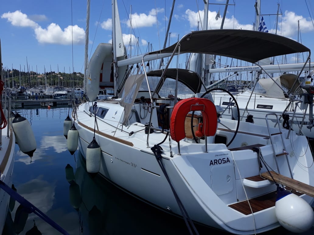 Sun Odyssey 33i - 2 cab. — photo 1