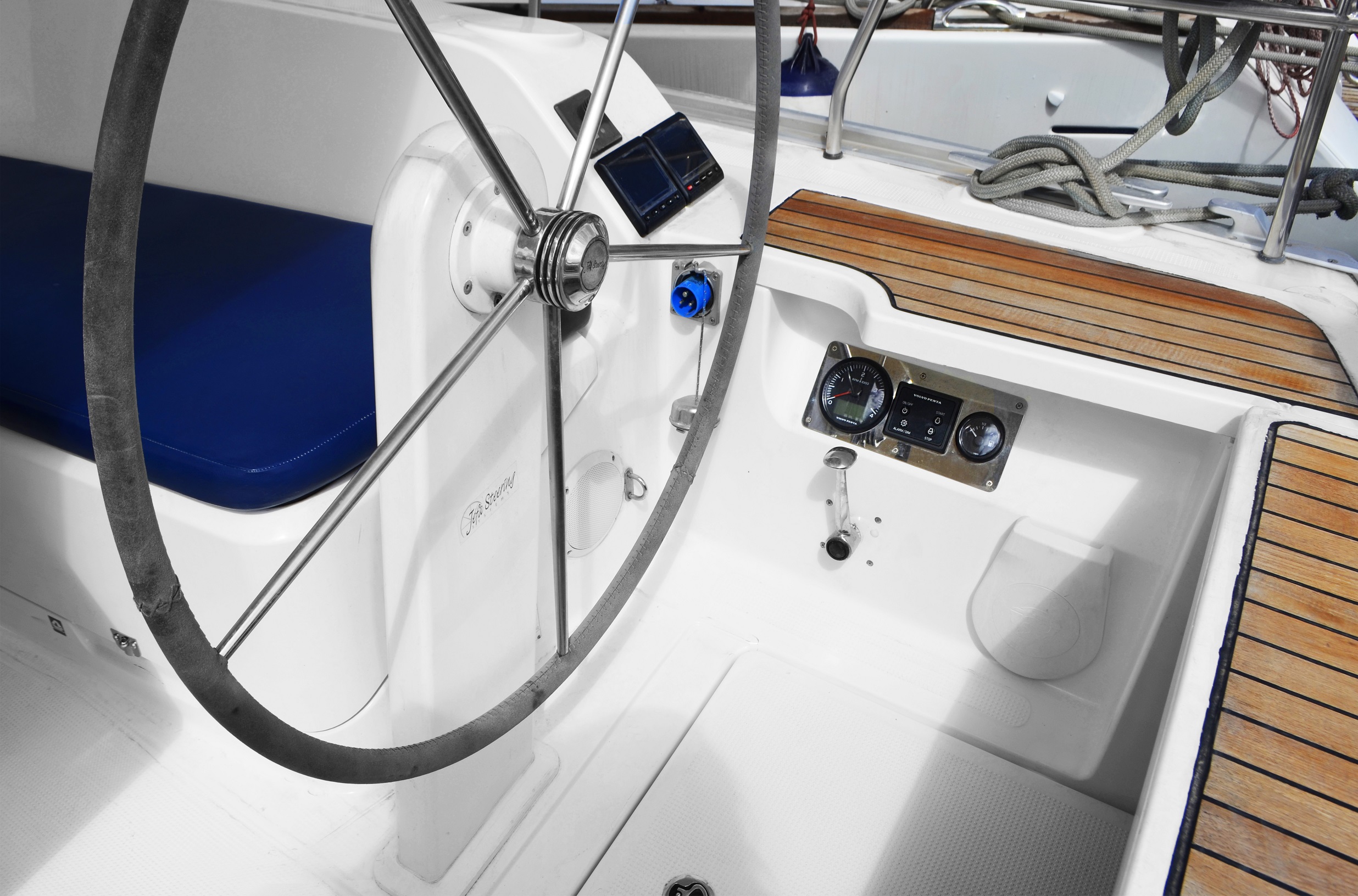 Bavaria Cruiser 41 - 3 cab. — photo 13