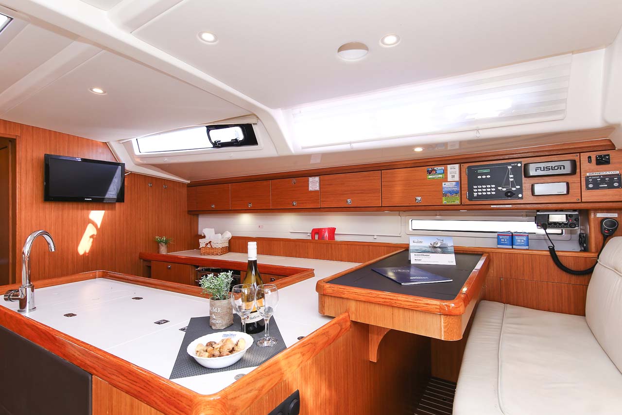 Bavaria Cruiser 56 - 5 + 1 cab. — photo 8