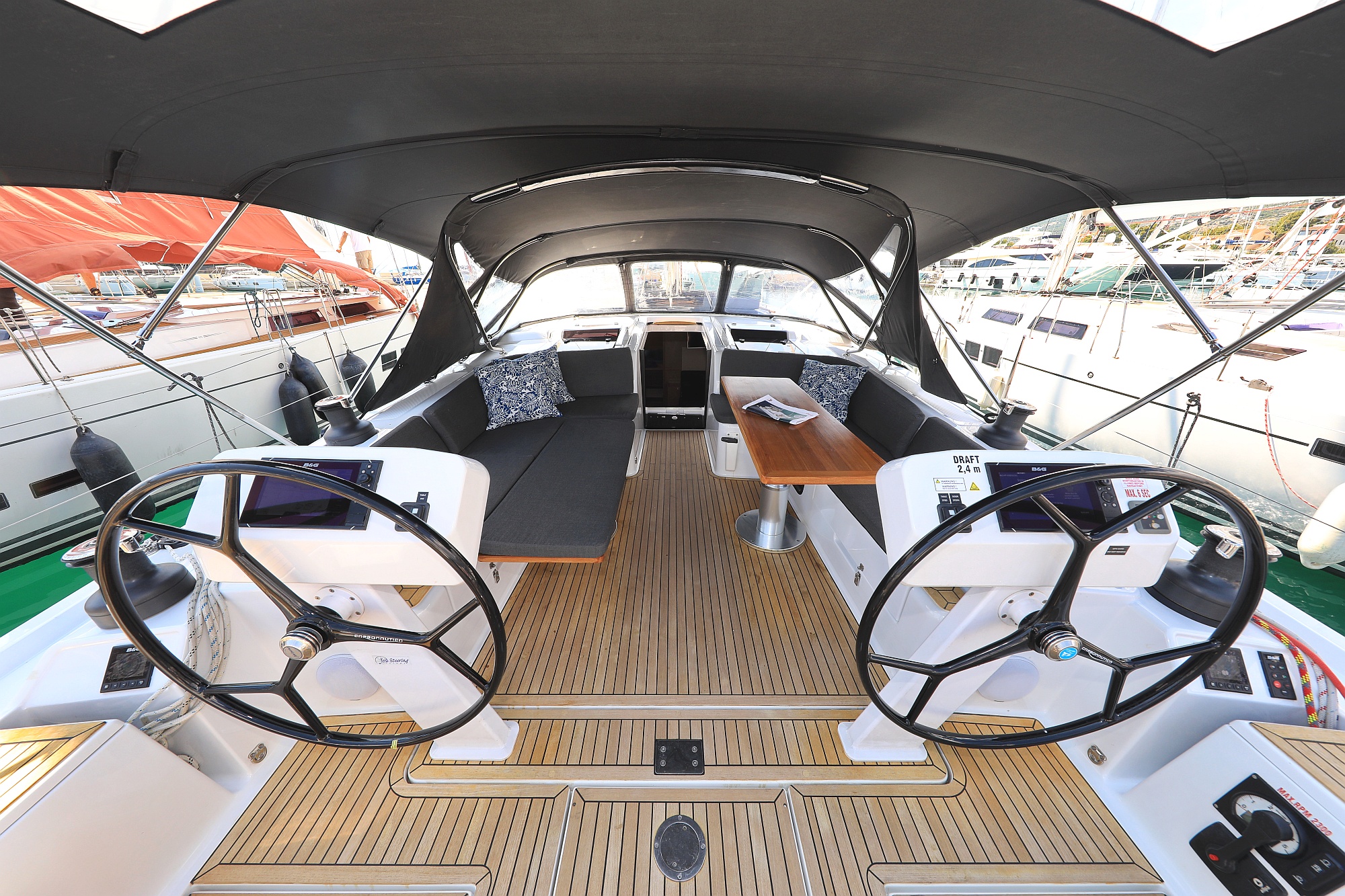 Hanse 508 - 5 + 1 cab. — photo 18