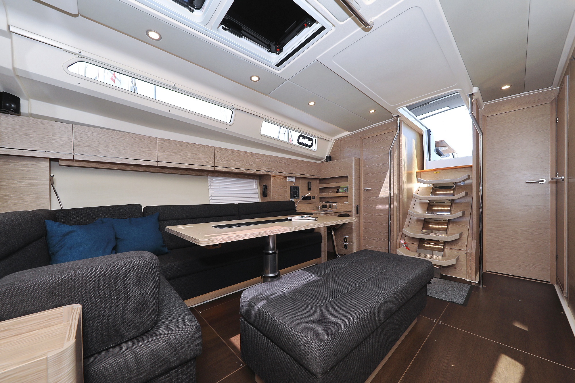Hanse 508 - 5 + 1 cab. — photo 23