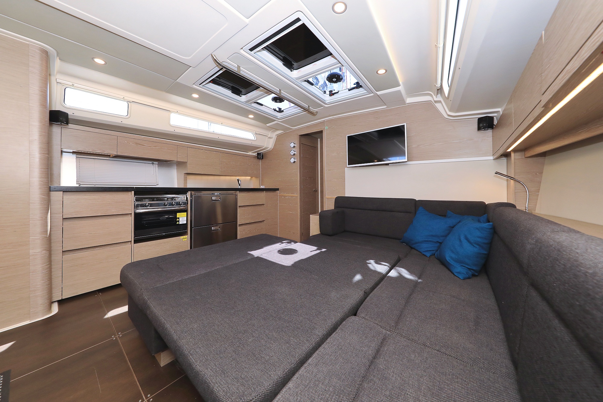 Hanse 508 - 5 + 1 cab. — photo 3