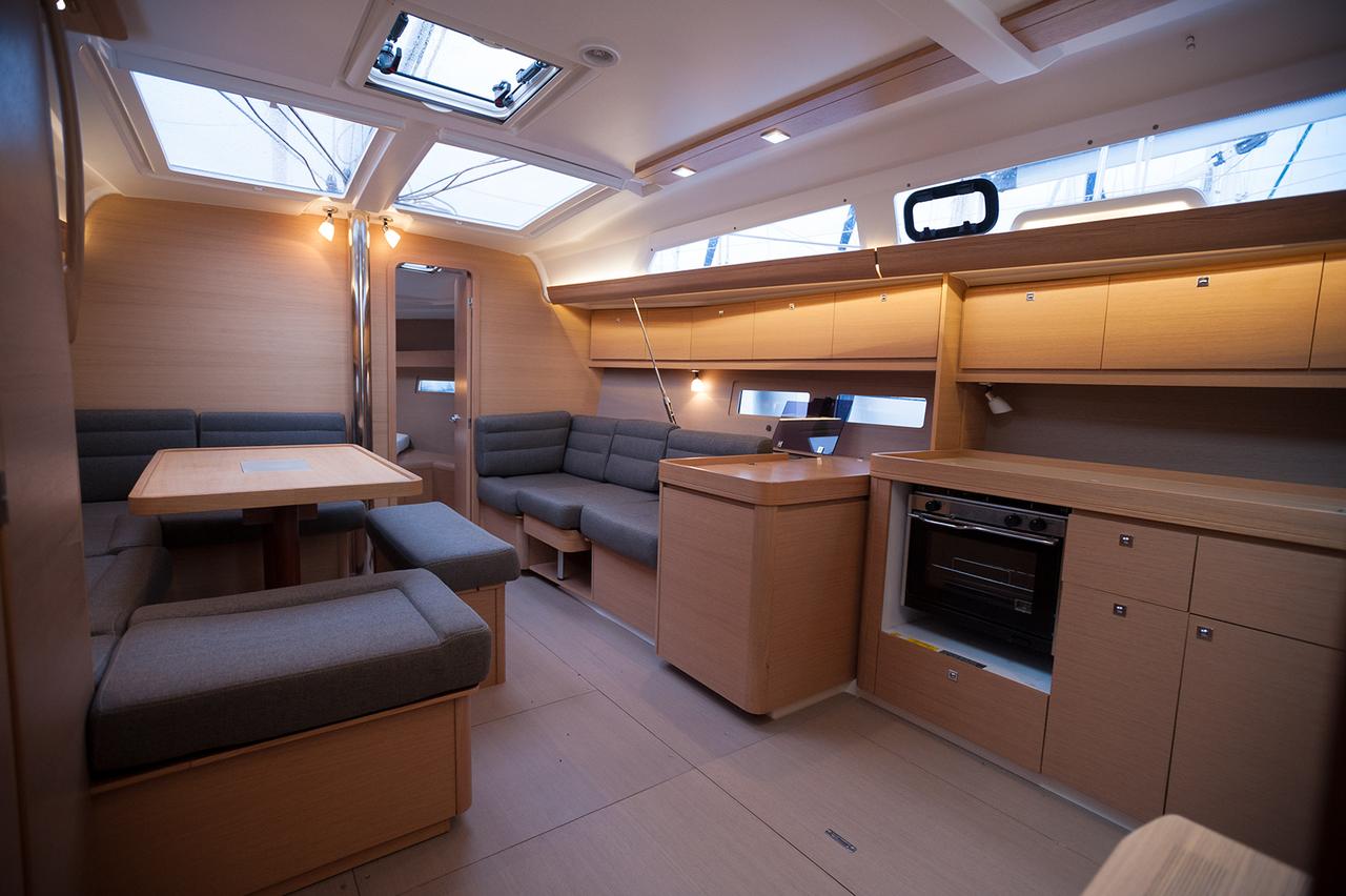 Dufour 410 GL — photo 15