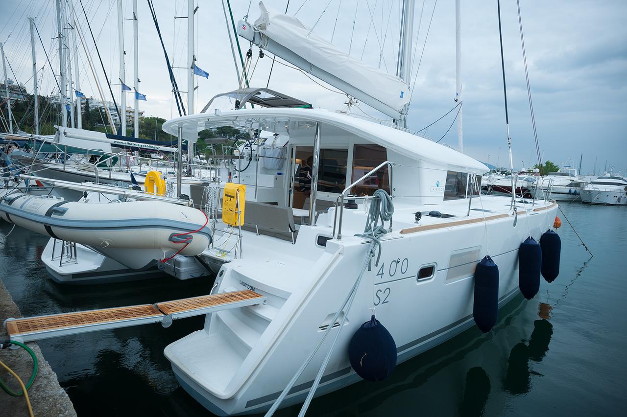 Lagoon 400 S2 — photo 3
