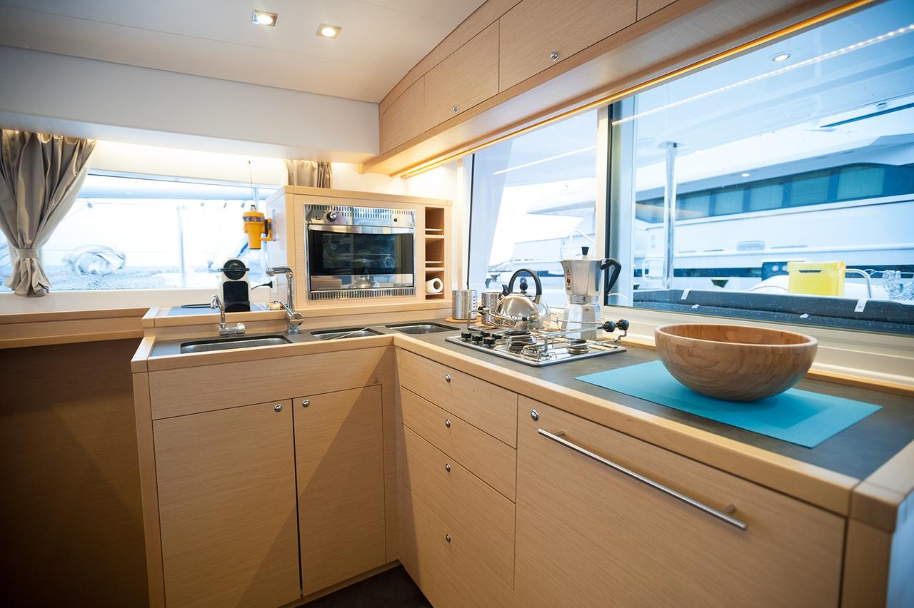 Lagoon 400 S2 — photo 16