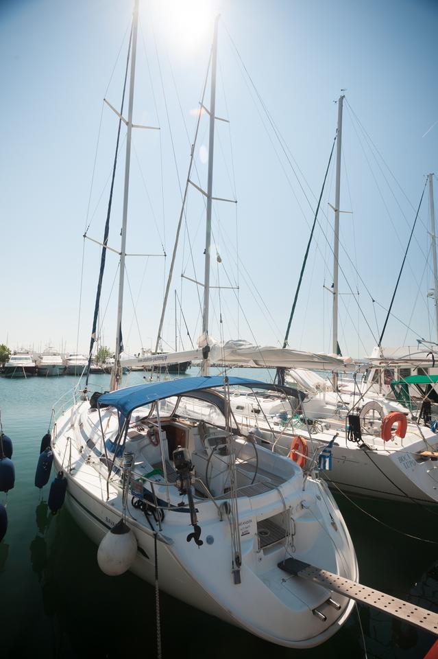 Bavaria 38 — photo 4