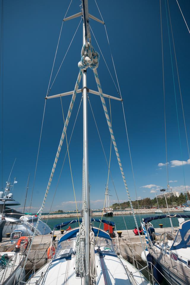 Bavaria 38 — photo 5