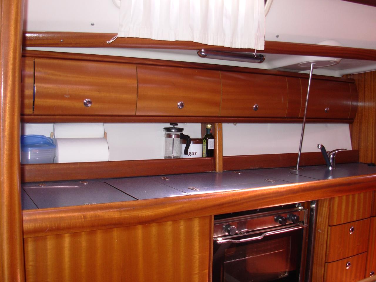 Bavaria 38 — photo 15