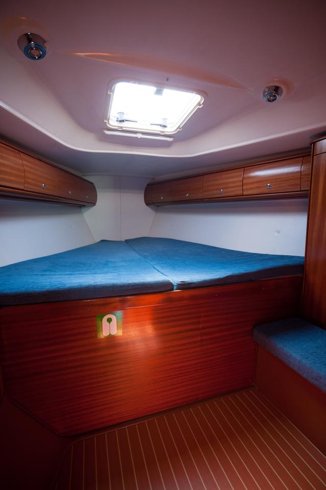Bavaria 38 — photo 20