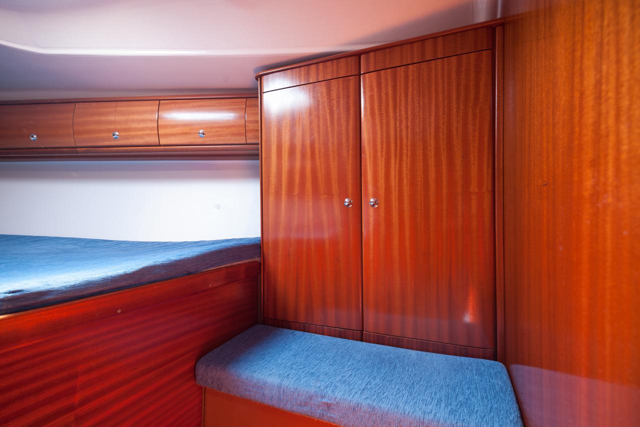 Bavaria 38 — photo 21