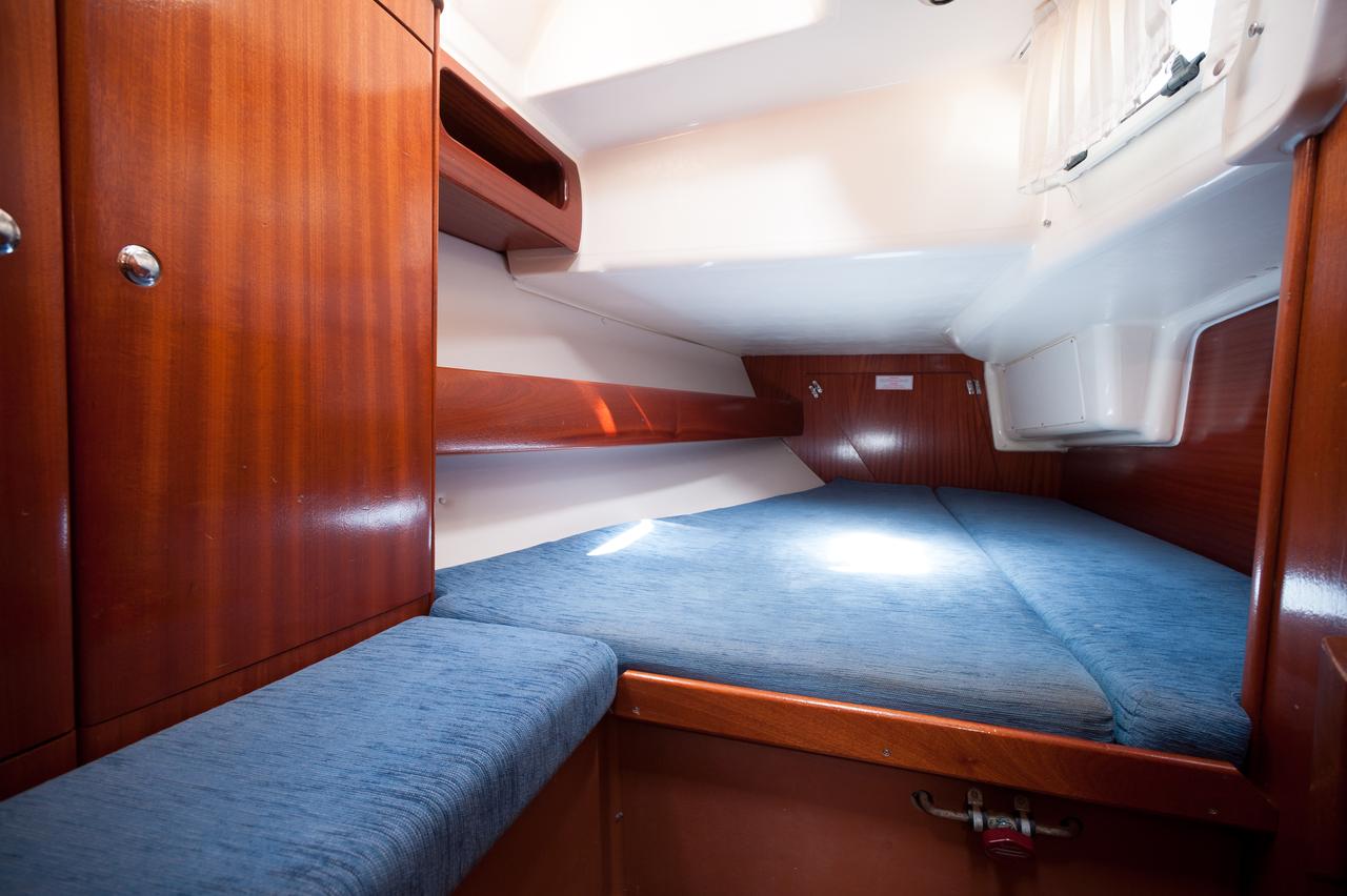 Bavaria 38 — photo 23