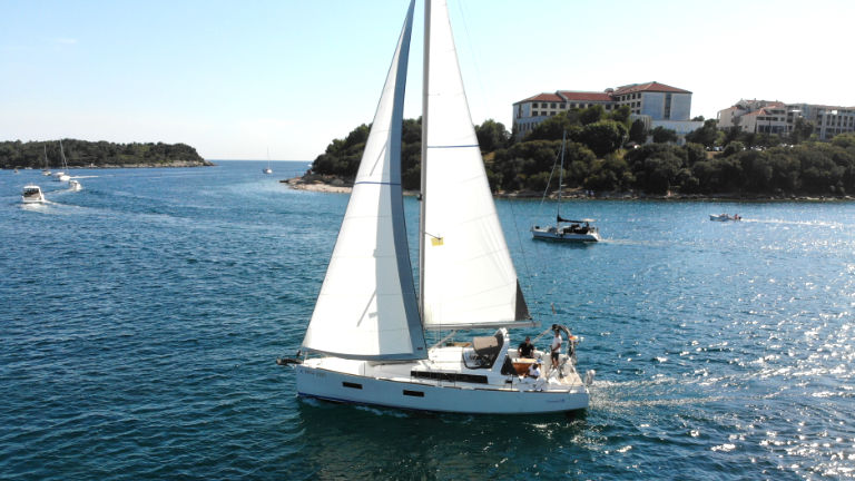Oceanis 38 - 3 cab. — photo 4