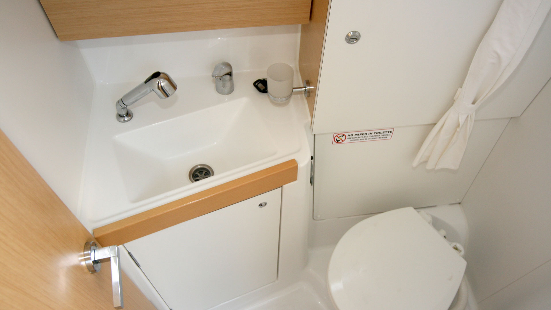 Oceanis 38 - 3 cab. — photo 19