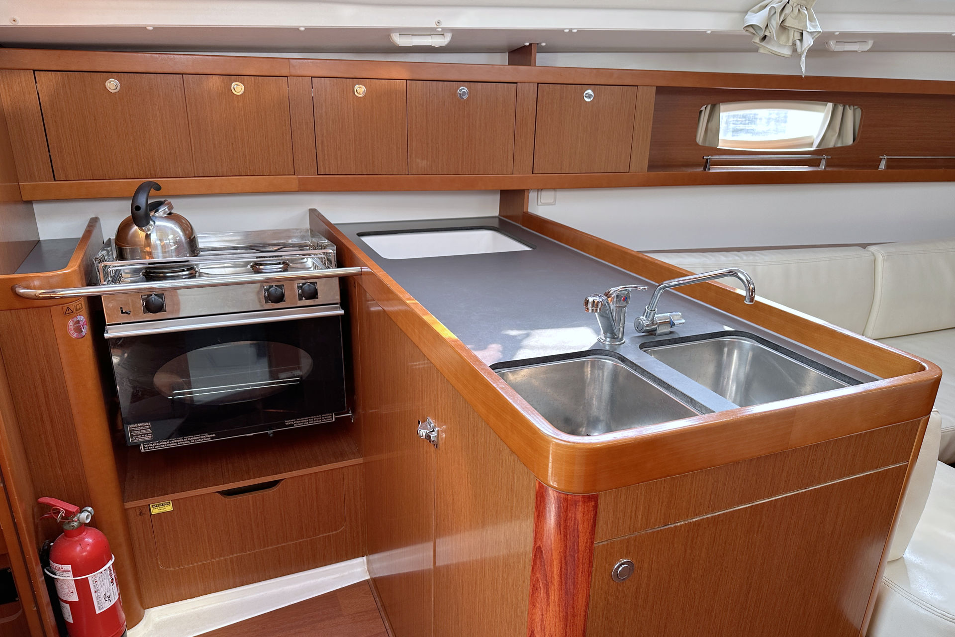 Oceanis 34.2 — photo 11