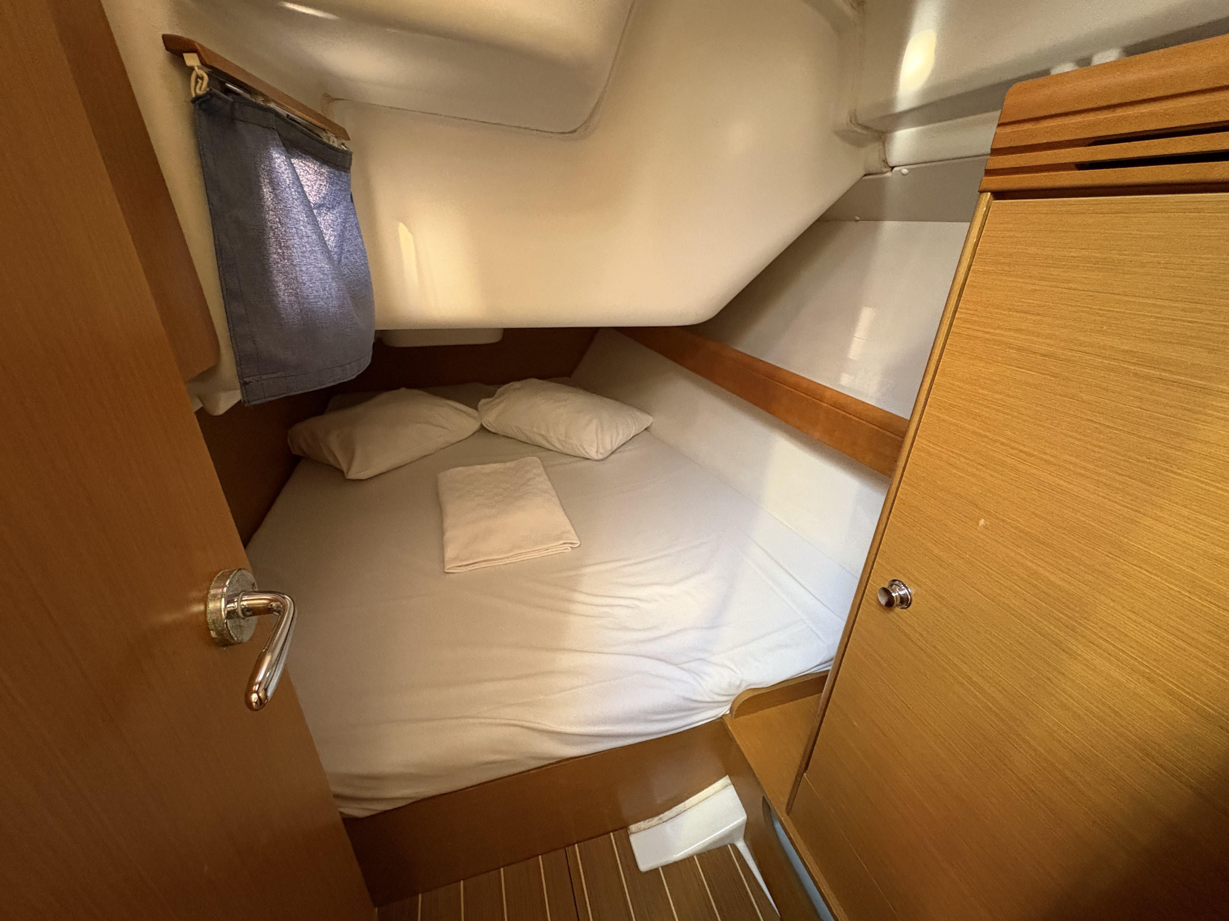 Sun Odyssey 36i — photo 18