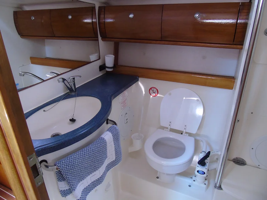 Bavaria 46 Cruiser — photo 17