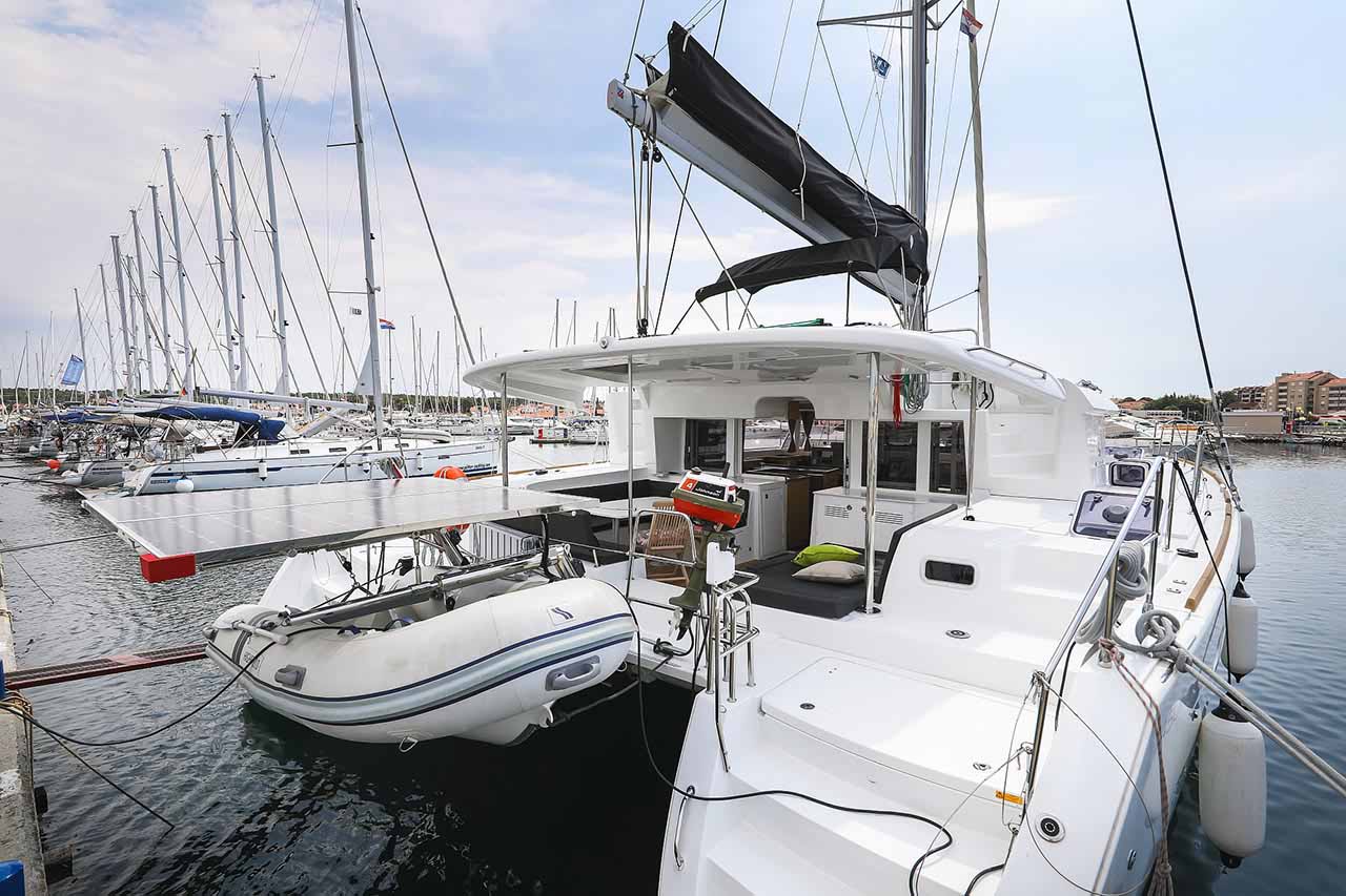 Lagoon 450 F - 4 + 2 cab. — photo 3
