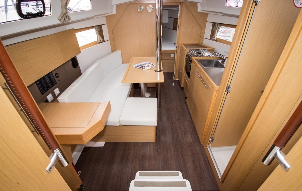 Oceanis 35 — photo 8