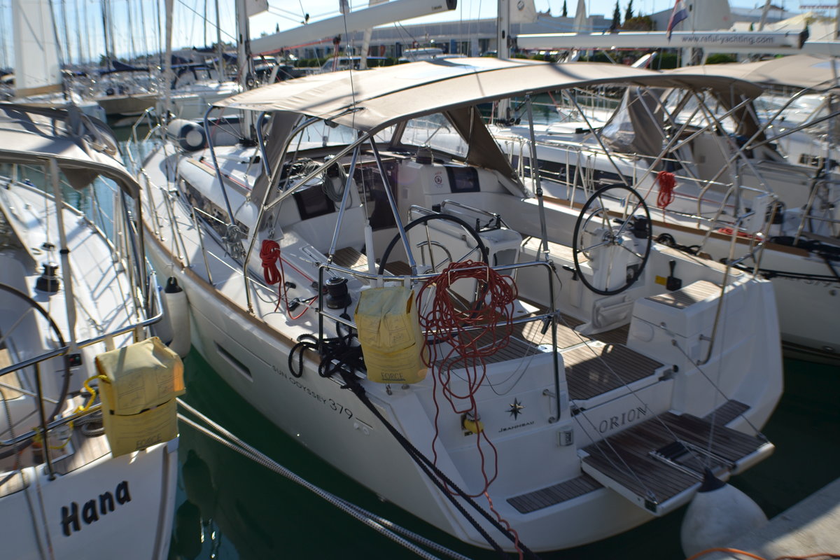 Sun Odyssey 379 — photo 4