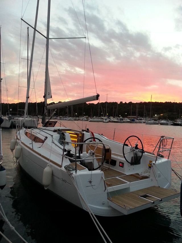 Sun Odyssey 349 - 2 cab. — photo 4