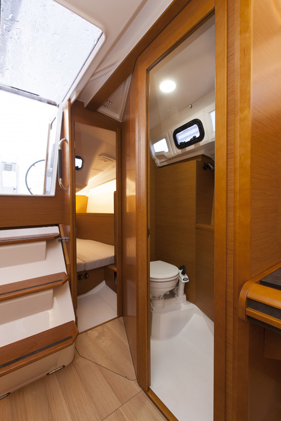 Sun Odyssey 349 - 2 cab. — photo 7
