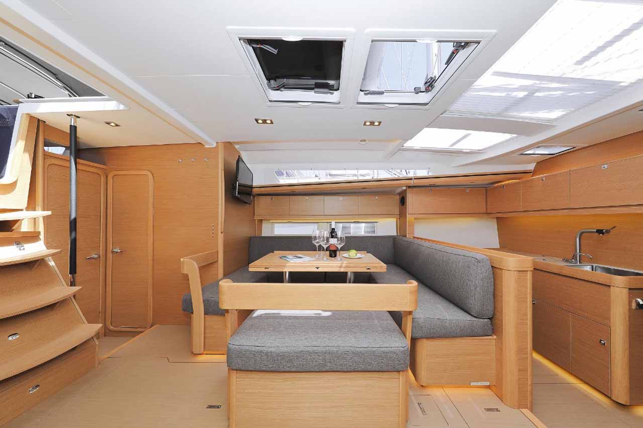 Dufour 520 GL — photo 14